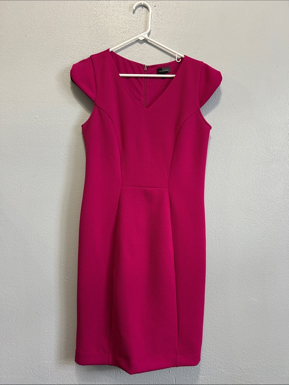 The Limited Textured Cap-Sleeve Sheath Dress in Fuchsia Pink